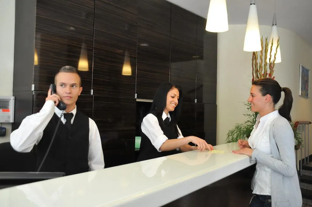 Hotel Italia München 3*,  Németország