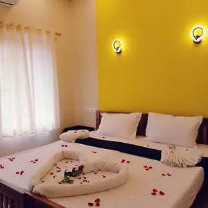 ** Hotel Vagary Holidays India
