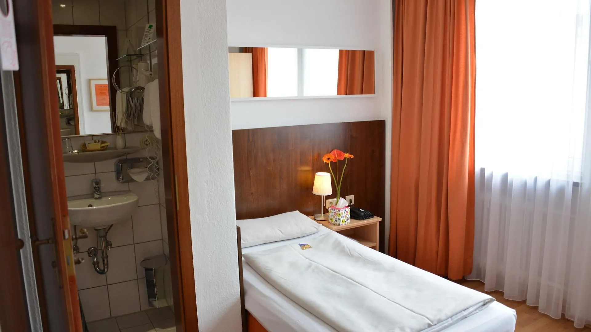 ***  Hotel Italia Munich Germany